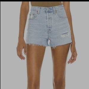 Levis premium ribcage jean shorts